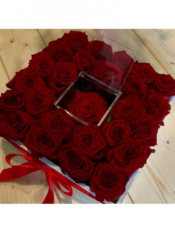 Box/Scatola elegante 25 rose rosse