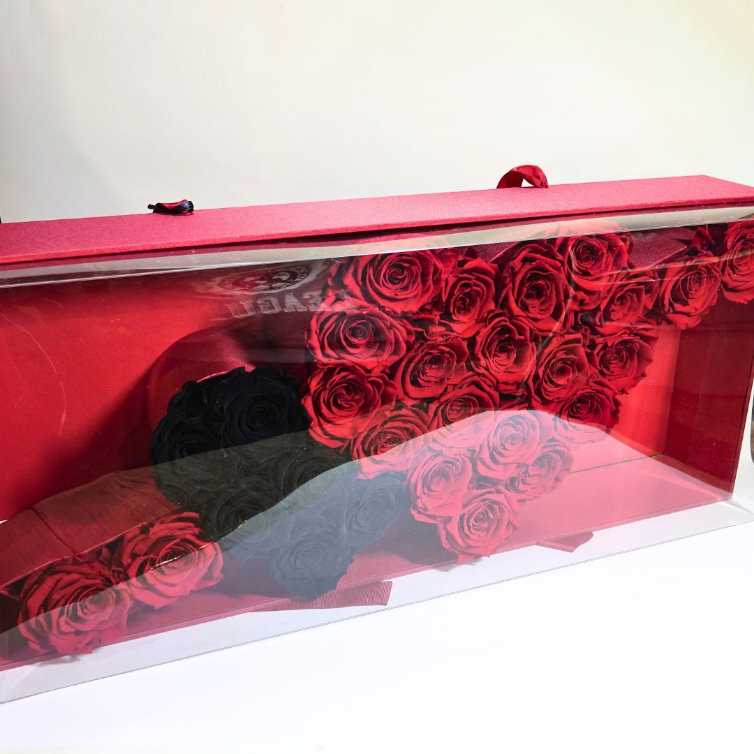 san valentino love amore rose azzurre scatola a cuore rose rosse nere