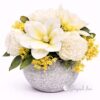 "Luce Pura": Centrotavola Lusso con Magnolie Bianche e Peonie in Lattice e Stoffa